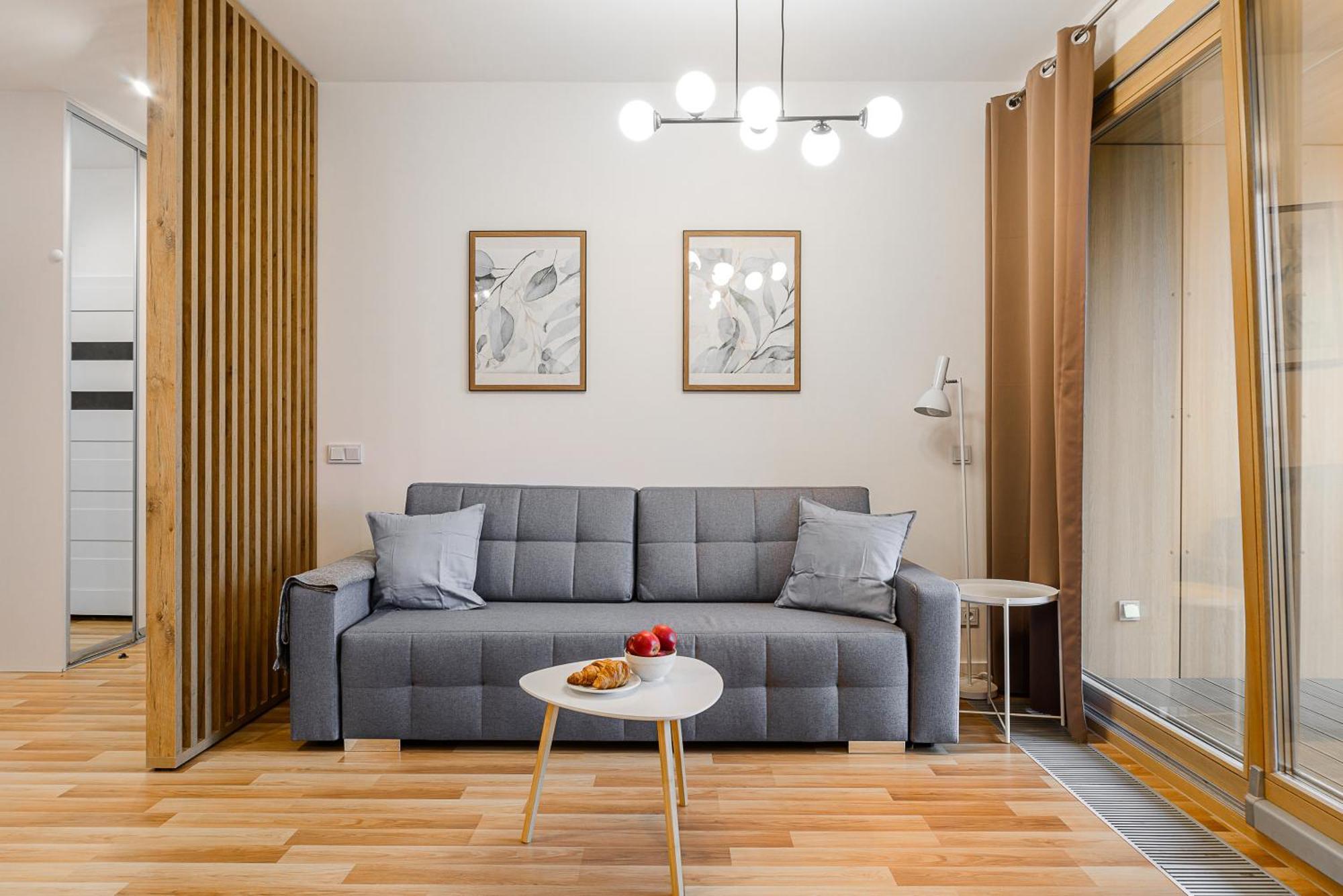 19 Dzielnica Kolejowa P&O Serviced Apartments Warsaw Exterior photo
