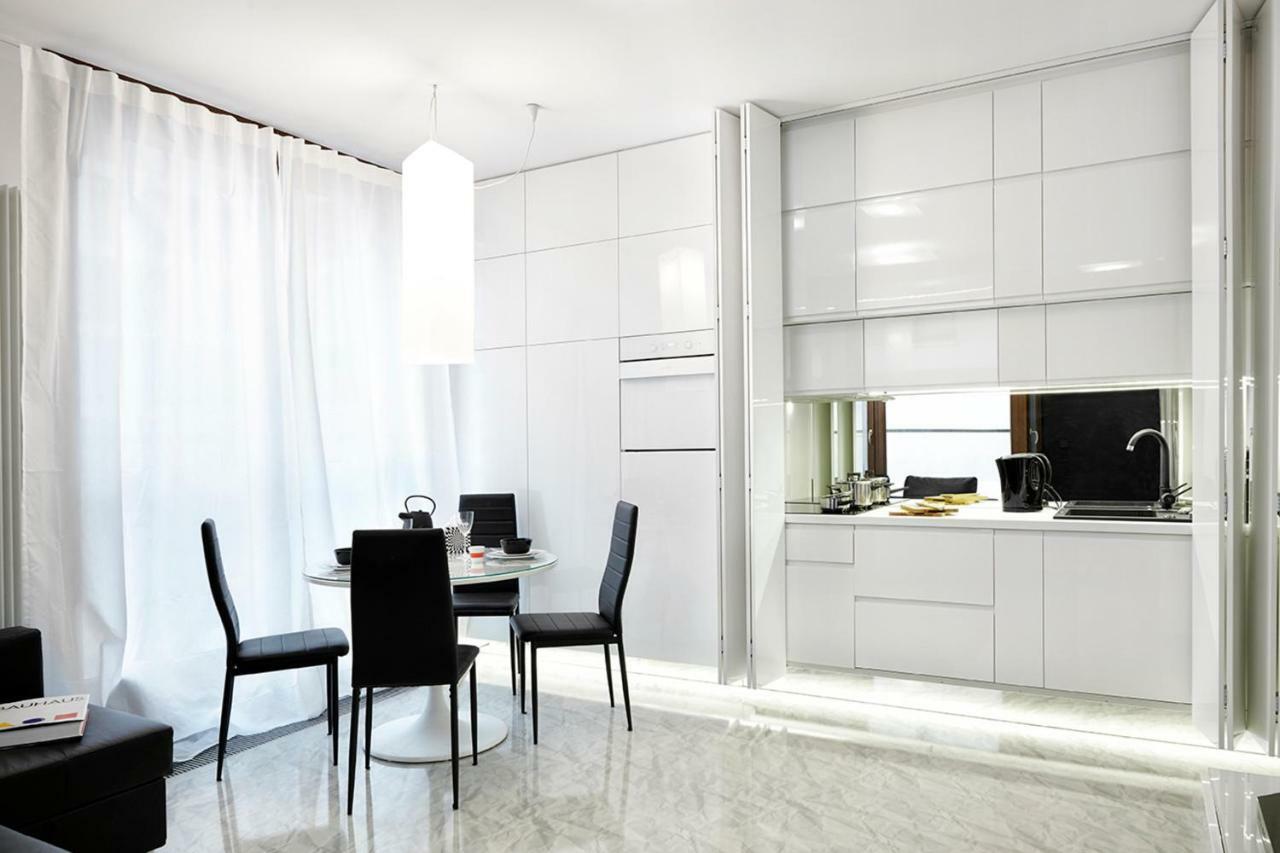 19 Dzielnica Kolejowa P&O Serviced Apartments Warsaw Exterior photo